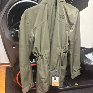 The North Face Women’s Rain Jacket Green